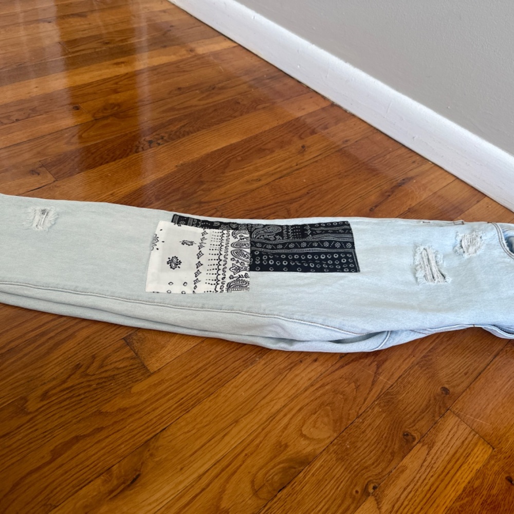 Jeans - Picture 2 of 3